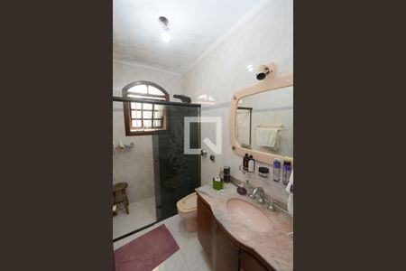 Casa à venda com 212m², 4 quartos e 2 vagasBanheiro