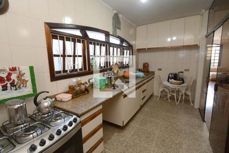 Casa à venda com 212m², 4 quartos e 2 vagasCozinha