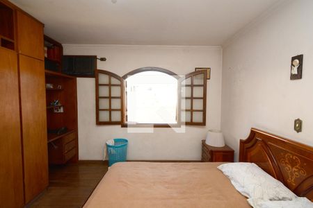 Casa à venda com 212m², 4 quartos e 2 vagasQuarto 2