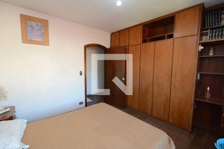 Casa à venda com 212m², 4 quartos e 2 vagasQuarto 2