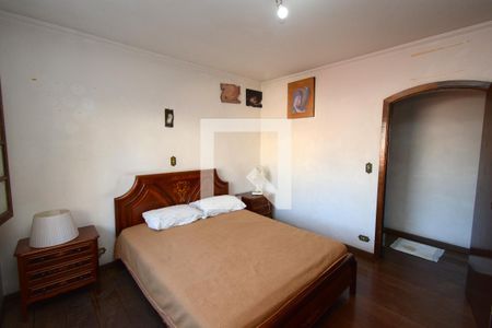 Casa à venda com 212m², 4 quartos e 2 vagasQuarto 2