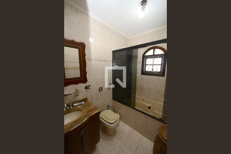 Casa à venda com 212m², 4 quartos e 2 vagasBanheiro da Suíte