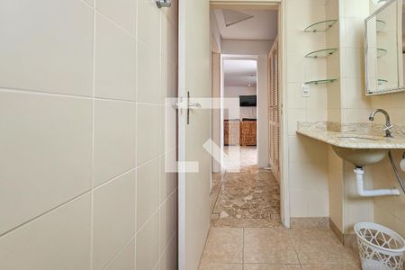 Apartamento para alugar com 168m², 3 quartos e 1 vaga Apartamento para alugar com 168m², 3 quartos e 1 vagaBanheiro da suíte 2