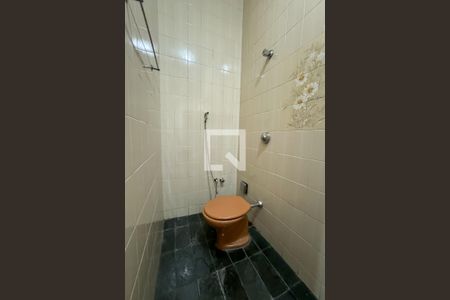 Casa à venda com 360m², 4 quartos e sem vagaBanheiro da Suíte