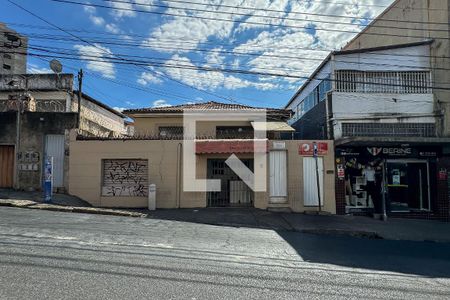 Casa à venda com 360m², 4 quartos e sem vagaFachada
