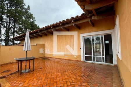 Casa de condomínio para alugar com 1100m², 3 quartos e 8 vagasVaranda da Sala