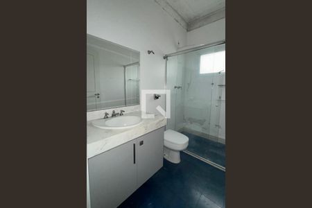 Casa de condomínio para alugar com 1100m², 3 quartos e 8 vagasBanheiro da Suíte 1