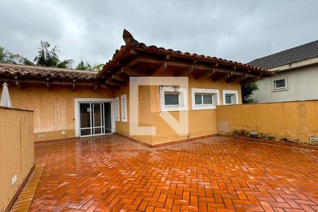 Casa de condomínio para alugar com 1100m², 3 quartos e 8 vagasVaranda da Sala