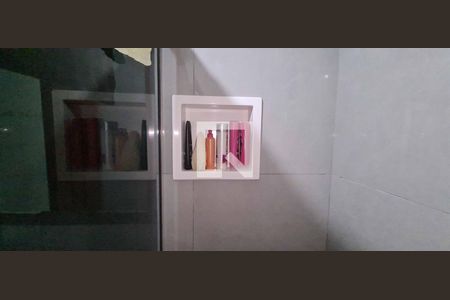 Casa à venda com 250m², 4 quartos e 2 vagas Casa à venda com 250m², 4 quartos e 2 vagasBanheiro Social