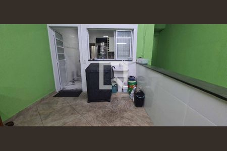Casa à venda com 250m², 4 quartos e 2 vagas Casa à venda com 250m², 4 quartos e 2 vagasÁrea de Serviço