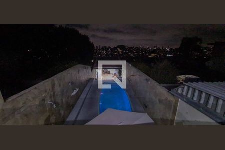 Casa à venda com 250m², 4 quartos e 2 vagas Casa à venda com 250m², 4 quartos e 2 vagasEspaço Gourmet