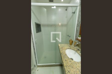 Apartamento à venda com 65m², 2 quartos e 1 vaga Apartamento à venda com 65m², 2 quartos e 1 vagaBanheiro Social
