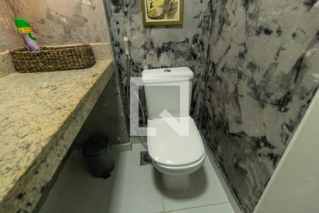 Apartamento à venda com 65m², 2 quartos e 1 vaga Apartamento à venda com 65m², 2 quartos e 1 vagaBanheiro Social