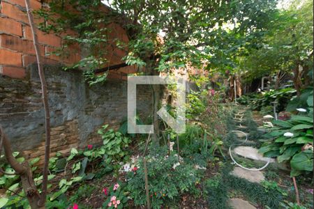 Casa à venda com 267m², 3 quartos e 1 vagaJardim - Quintal