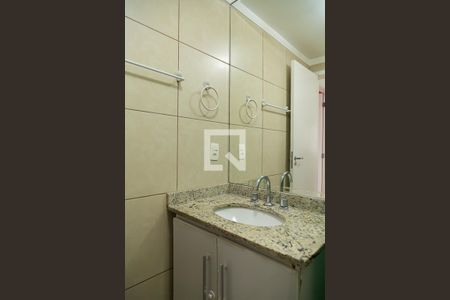 Apartamento à venda com 85m², 3 quartos e 2 vagas Apartamento à venda com 85m², 3 quartos e 2 vagasBanheiro Social