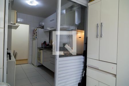 Apartamento à venda com 85m², 3 quartos e 2 vagas Apartamento à venda com 85m², 3 quartos e 2 vagasÁrea de Serviço