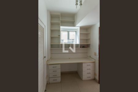 Apartamento à venda com 82m², 3 quartos e 1 vagaEscritório