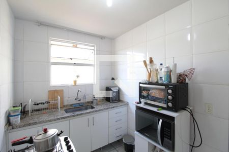 Apartamento à venda com 93m², 2 quartos e 2 vagasCozinha e Área de Serviço