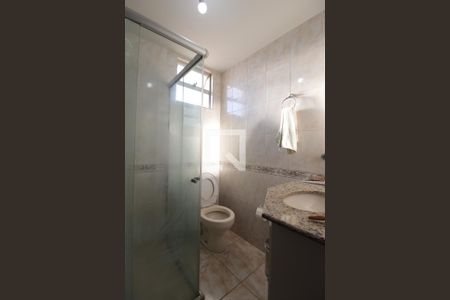 Apartamento à venda com 93m², 2 quartos e 2 vagasBanheiro Social