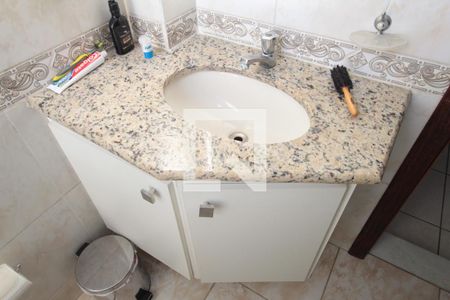 Apartamento à venda com 93m², 2 quartos e 2 vagasBanheiro Social