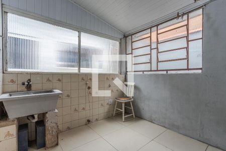 Casa à venda com 85m², 2 quartos e 2 vagasCozinha e Área de Serviço
