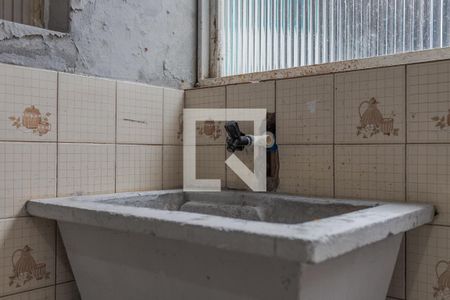 Casa à venda com 85m², 2 quartos e 2 vagasCozinha e Área de Serviço