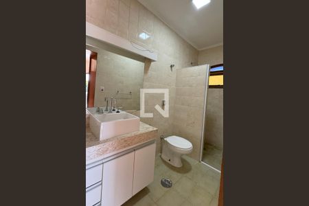 Casa de condomínio à venda com 209m², 3 quartos e 4 vagasBanheiro da Suíte 3