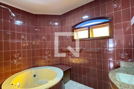 Casa de condomínio à venda com 209m², 3 quartos e 4 vagasBanheiro da Suíte 1