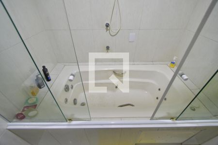 Casa à venda com 290m², 3 quartos e 4 vagasBanheiro Suíte