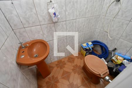 Casa à venda com 290m², 3 quartos e 4 vagasBanheiro de serviço