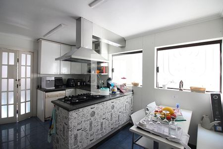 Casa à venda com 300m², 3 quartos e 6 vagasCozinha