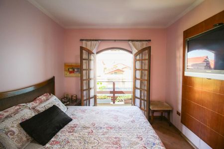 Casa à venda com 264m², 3 quartos e 6 vagas Casa à venda com 264m², 3 quartos e 6 vagasQuarto 3