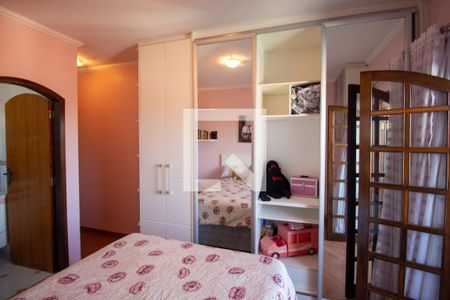 Casa à venda com 264m², 3 quartos e 6 vagas Casa à venda com 264m², 3 quartos e 6 vagasQuarto 2