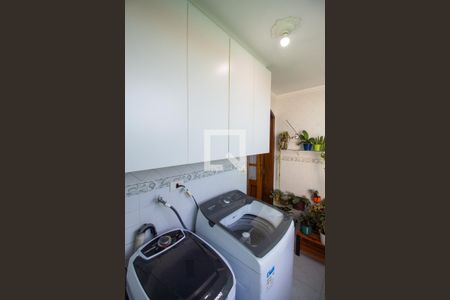 Casa à venda com 264m², 3 quartos e 6 vagas Casa à venda com 264m², 3 quartos e 6 vagasÁrea de Serviço