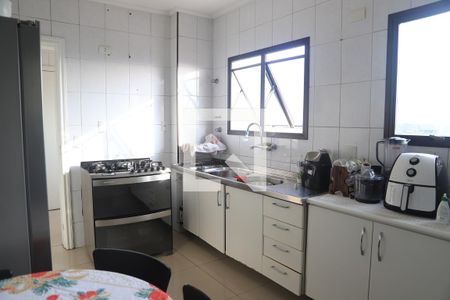 Apartamento à venda com 144m², 3 quartos e 2 vagasCozinha