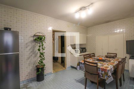 Casa à venda com 200m², 2 quartos e 3 vagas Casa à venda com 200m², 2 quartos e 3 vagasCopa