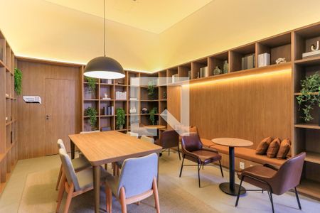 Apartamento à venda com 196m², 3 quartos e 3 vagas Apartamento à venda com 196m², 3 quartos e 3 vagasÁrea comum - Sala de Estudo