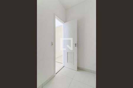 Apartamento à venda com 196m², 3 quartos e 3 vagas Apartamento à venda com 196m², 3 quartos e 3 vagasQuarto de Serviço