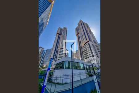 Apartamento à venda com 196m², 3 quartos e 3 vagas Apartamento à venda com 196m², 3 quartos e 3 vagasFachada