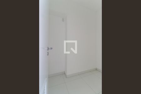 Apartamento à venda com 196m², 3 quartos e 3 vagas Apartamento à venda com 196m², 3 quartos e 3 vagasQuarto de Serviço