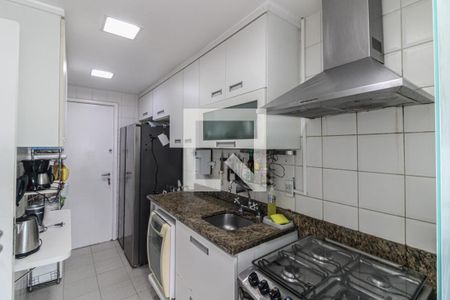 Apartamento à venda com 105m², 3 quartos e 1 vaga Apartamento à venda com 105m², 3 quartos e 1 vagaCozinha e Área de Serviço