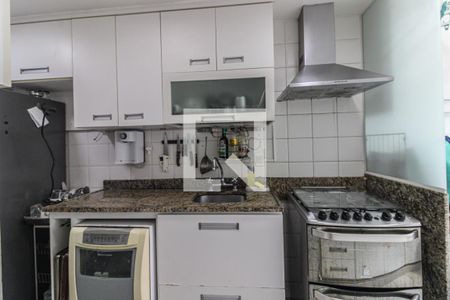 Apartamento à venda com 105m², 3 quartos e 1 vaga Apartamento à venda com 105m², 3 quartos e 1 vagaCozinha e Área de Serviço