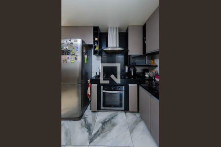 Casa à venda com 307m², 4 quartos e 4 vagas Casa à venda com 307m², 4 quartos e 4 vagasCozinha