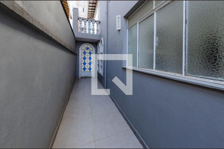 Casa à venda com 307m², 4 quartos e 4 vagas Casa à venda com 307m², 4 quartos e 4 vagasÁrea externa