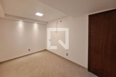 Casa de condomínio à venda com 350m², 3 quartos e 3 vagas Casa de condomínio à venda com 350m², 3 quartos e 3 vagasSuíte 2