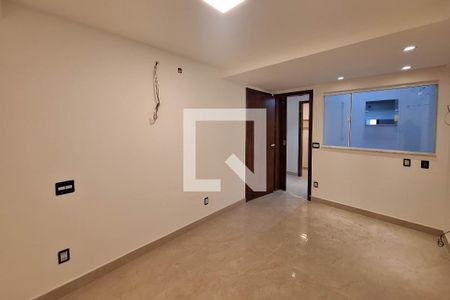 Casa de condomínio à venda com 350m², 3 quartos e 3 vagas Casa de condomínio à venda com 350m², 3 quartos e 3 vagasSuíte 2