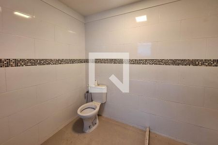 Casa de condomínio à venda com 350m², 3 quartos e 3 vagas Casa de condomínio à venda com 350m², 3 quartos e 3 vagasBanheiro da Suíte 1