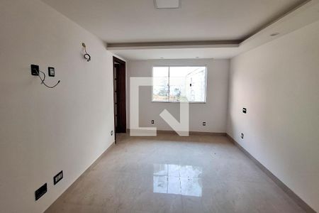 Casa de condomínio à venda com 350m², 3 quartos e 3 vagas Casa de condomínio à venda com 350m², 3 quartos e 3 vagasSuíte 1