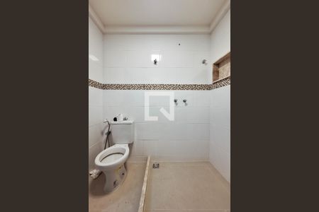 Casa de condomínio à venda com 350m², 3 quartos e 3 vagas Casa de condomínio à venda com 350m², 3 quartos e 3 vagasBanheiro da Suíte 2