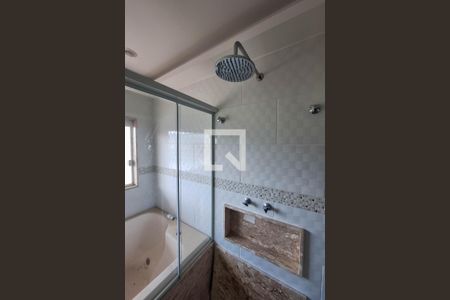 Casa de condomínio à venda com 350m², 3 quartos e 3 vagas Casa de condomínio à venda com 350m², 3 quartos e 3 vagasBanheiro da Suíte 3